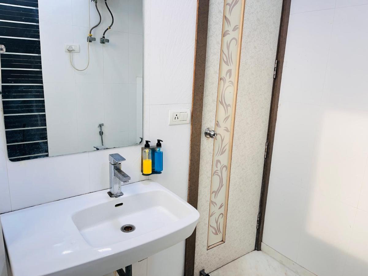 Hotel Park Pride Pitampura New Delhi, Couple Friendly Esterno foto