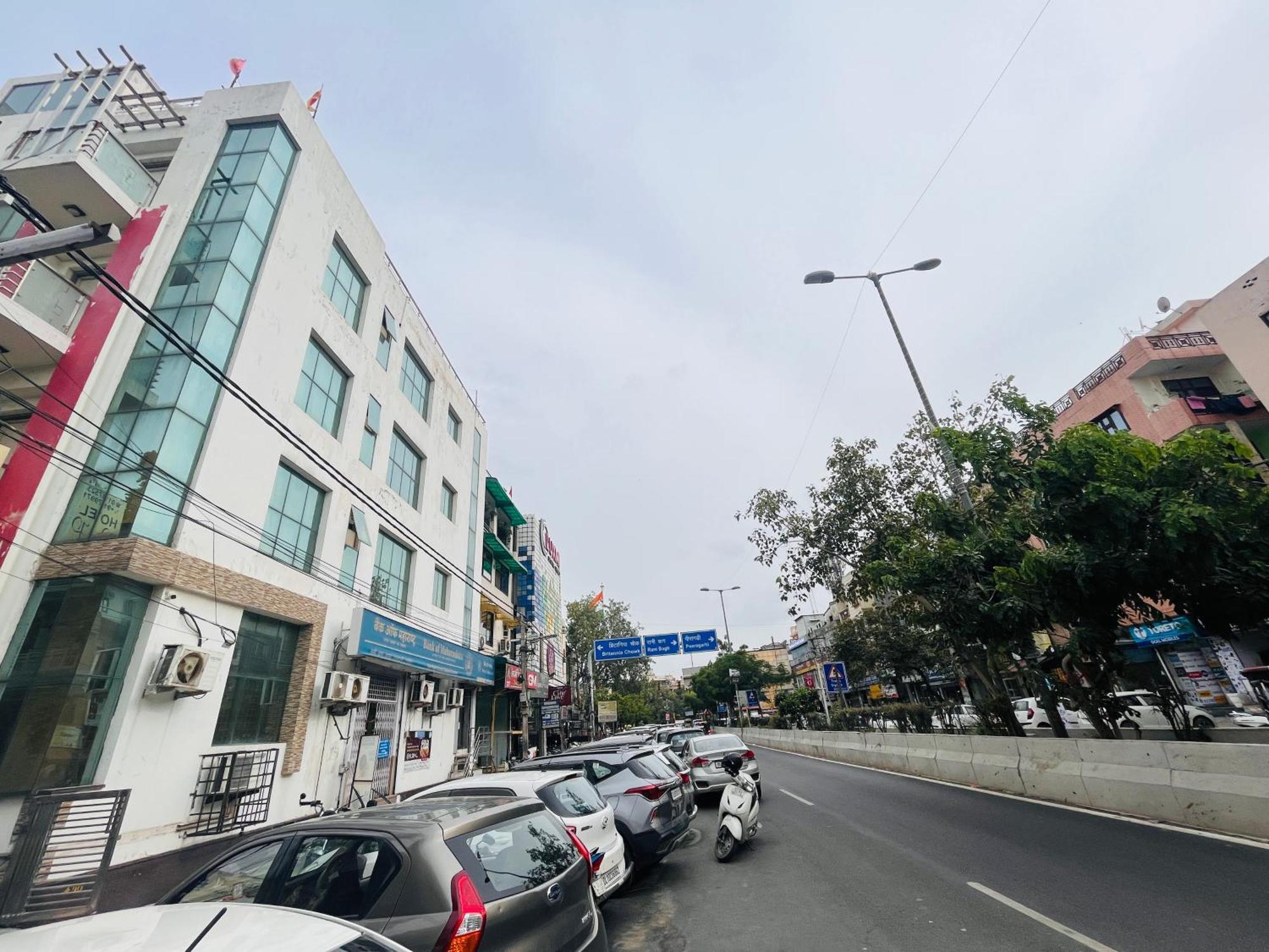 Hotel Park Pride Pitampura New Delhi, Couple Friendly Esterno foto