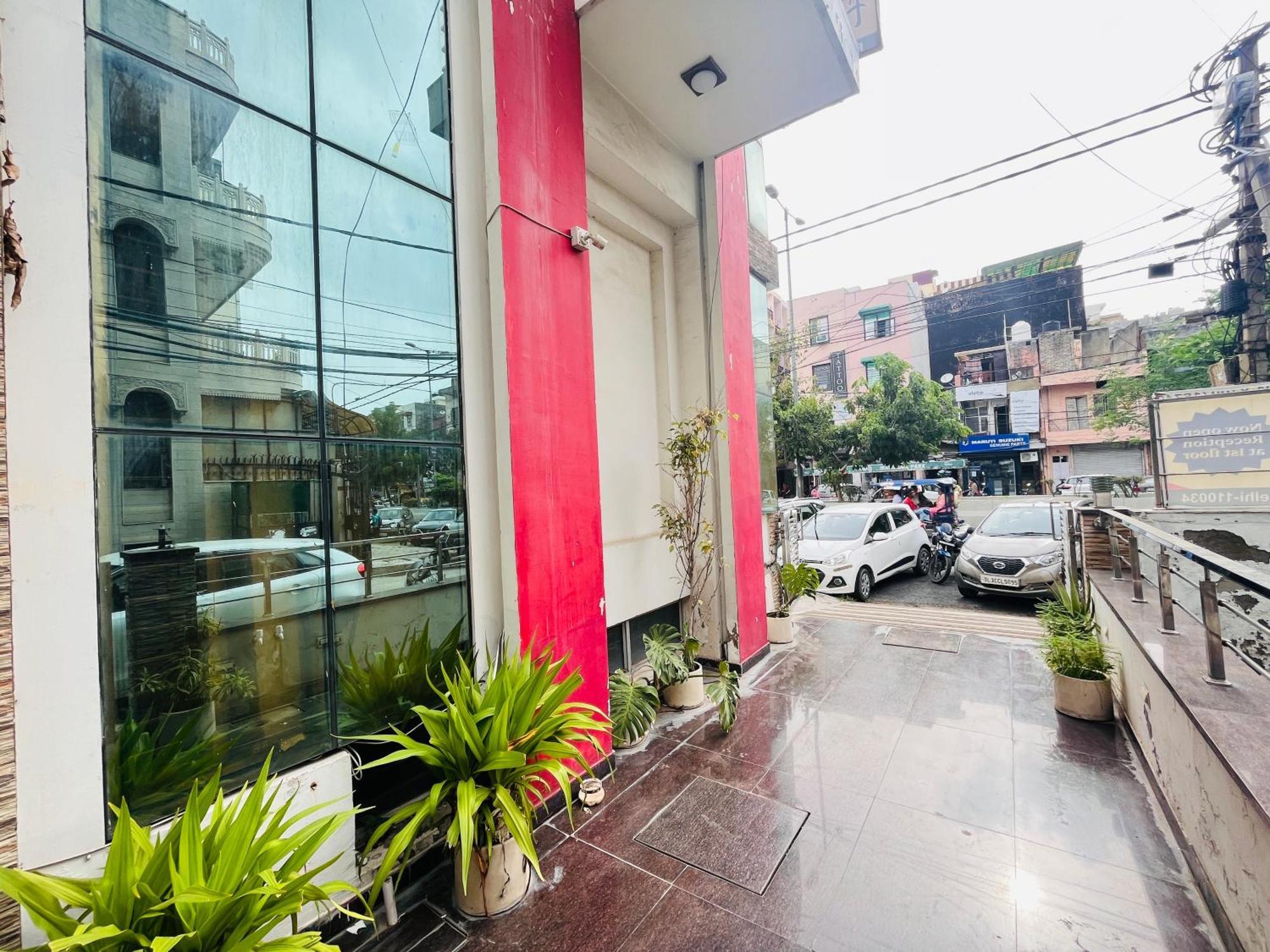 Hotel Park Pride Pitampura New Delhi, Couple Friendly Esterno foto